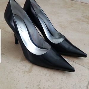 Nine west leather heels